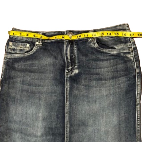 Boho Distressed Christopher & Banks Denim Stretch Pencil Skirt SZ 8 - Picture 4 of 5